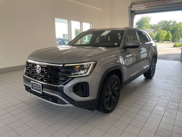 2025 Volkswagen Atlas Cross Sport SE with Technology — SUV — 4,570 mi — Wappingers Falls, NY