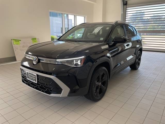 2025 Volkswagen Taos SEL — SUV — 6,099 mi — Wappingers Falls, NY