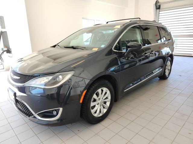 2019 Chrysler Pacifica Touring L — Minivan — 58,117 mi — Wappingers Falls, NY