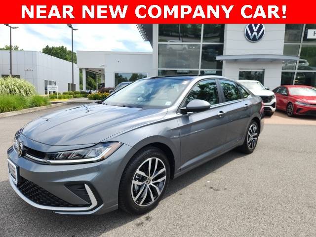 2025 Volkswagen Jetta SE — Sedan — 4,268 mi — Wappingers Falls, NY