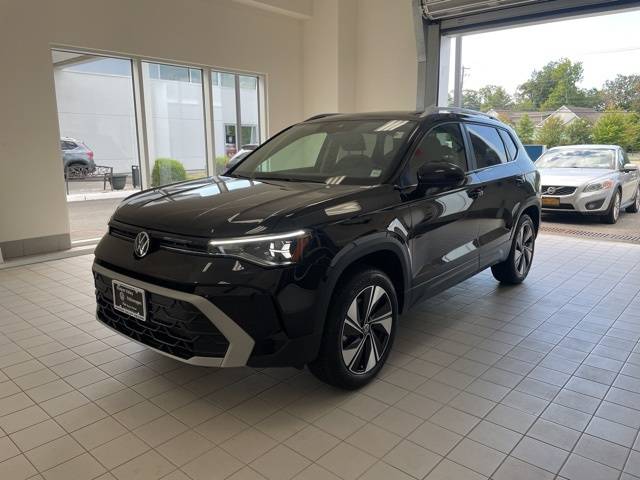 2025 Volkswagen Taos SE — SUV — 5,541 mi — Wappingers Falls, NY