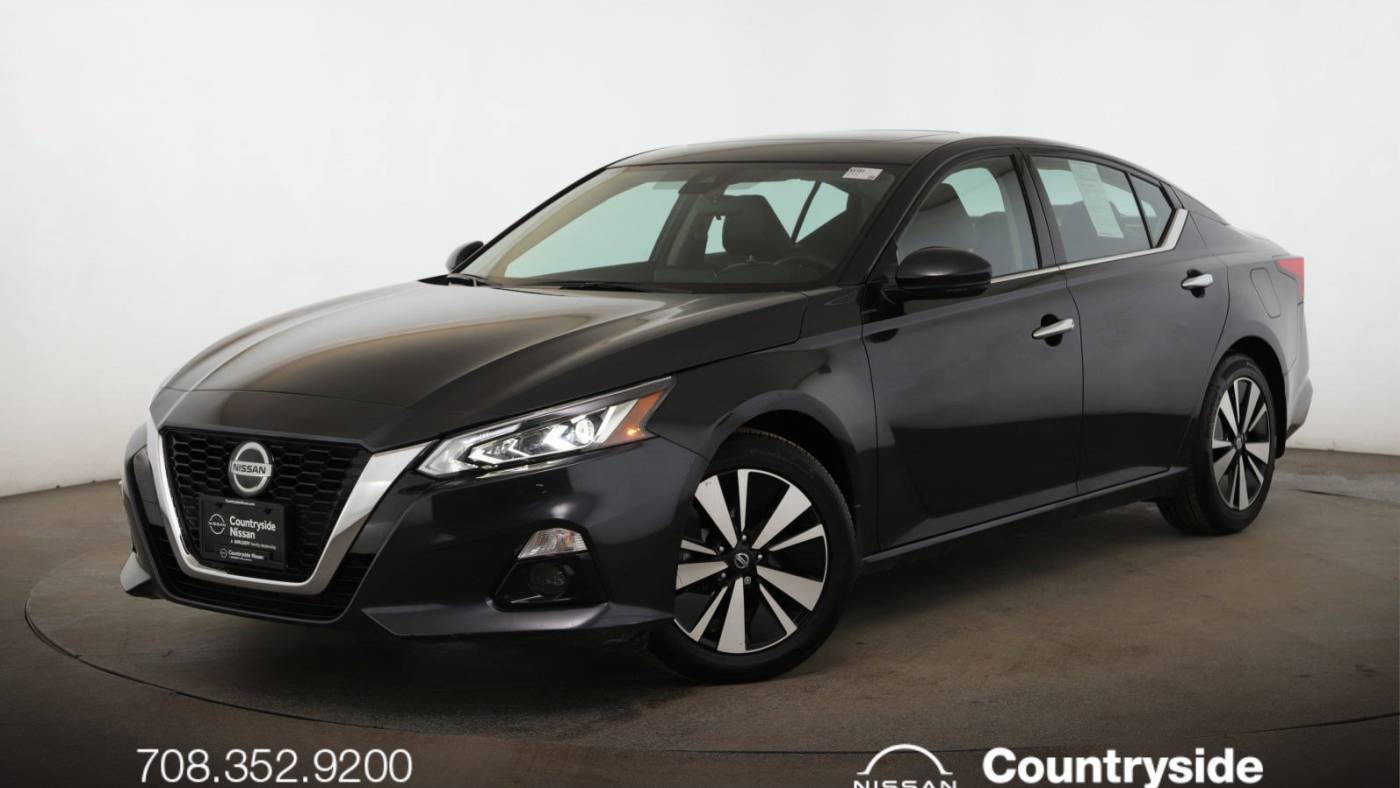 2022 Nissan Altima SL — Sedan — 7,123 mi — Countryside, IL
