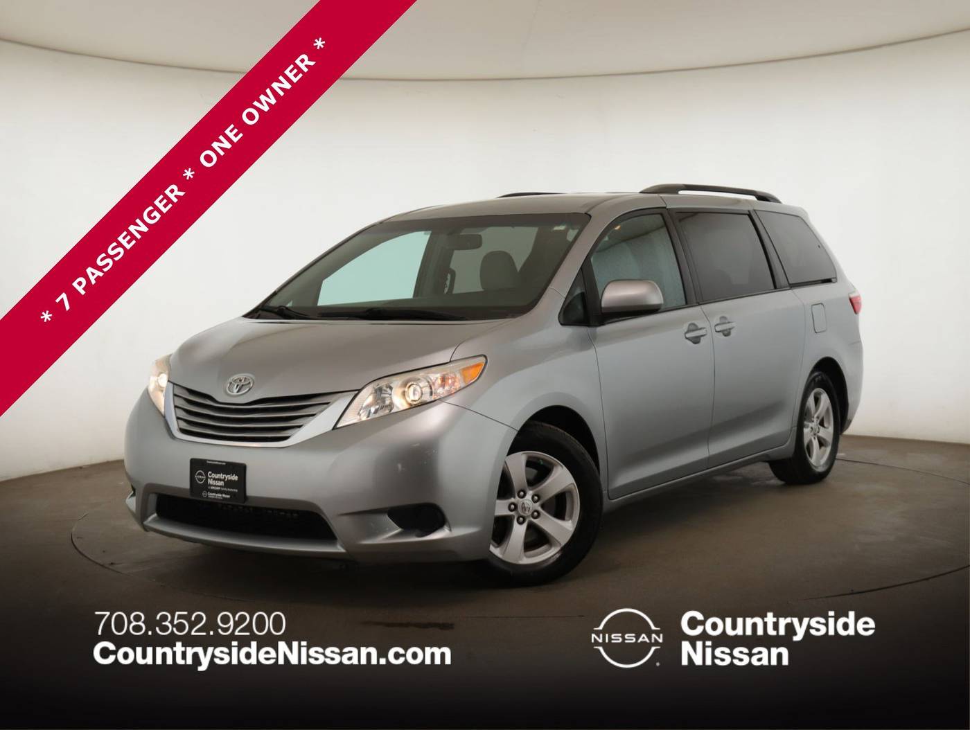 2015 Toyota Sienna LE — Minivan — 118,882 mi — Countryside, IL