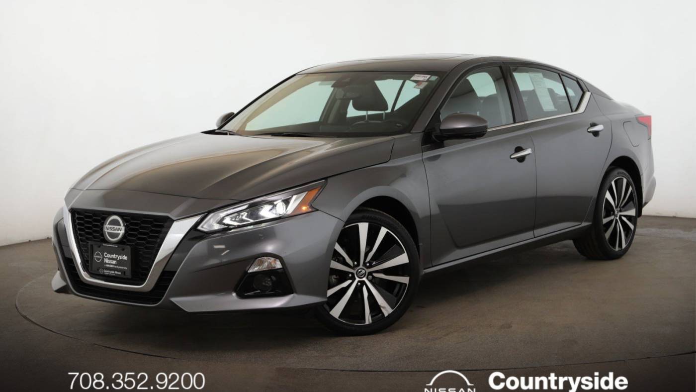 2022 Nissan Altima Platinum — Sedan — 44,663 mi — Countryside, IL