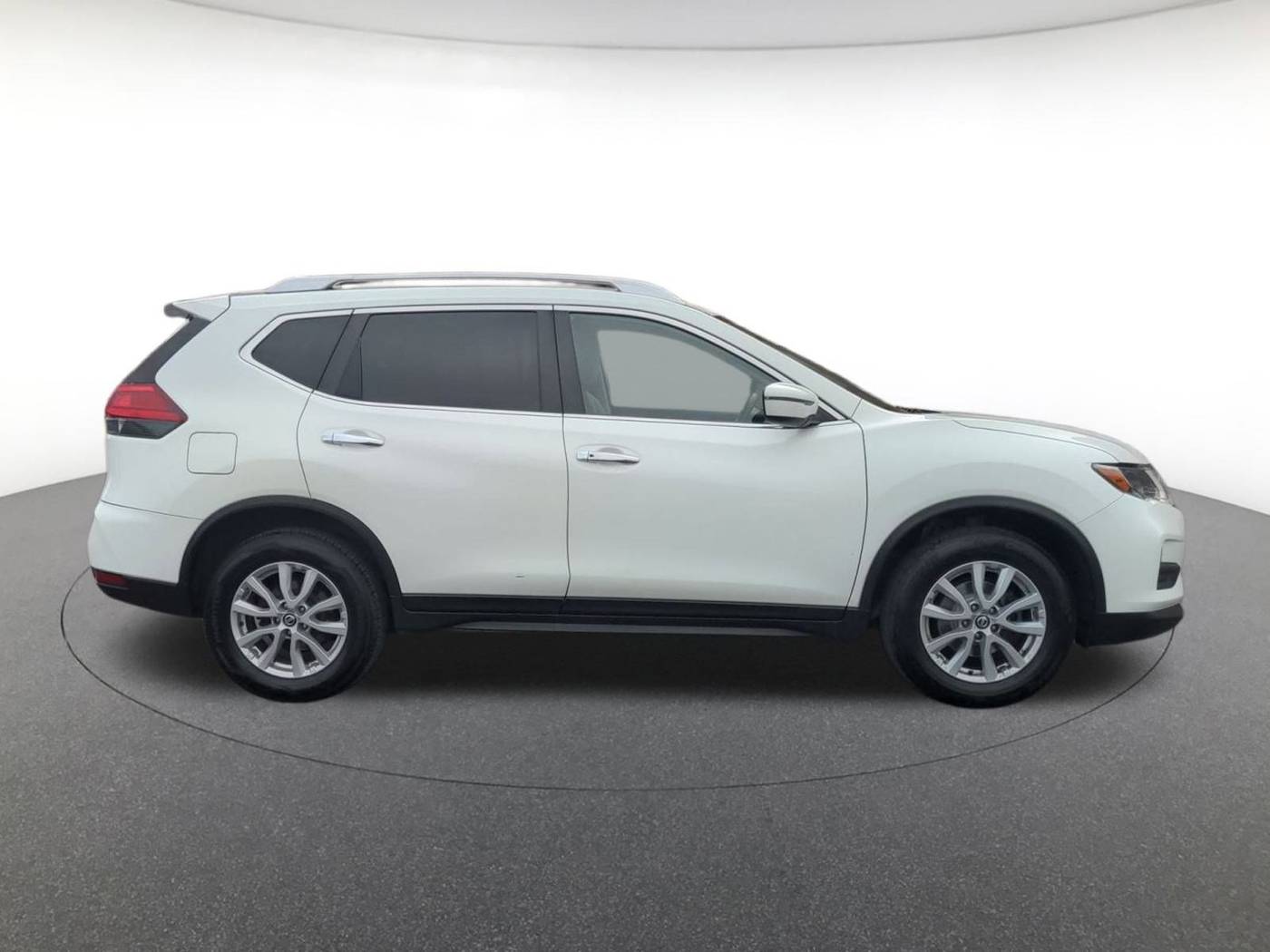 2017 Nissan Rogue SV — SUV — 123,428 mi — Countryside, IL