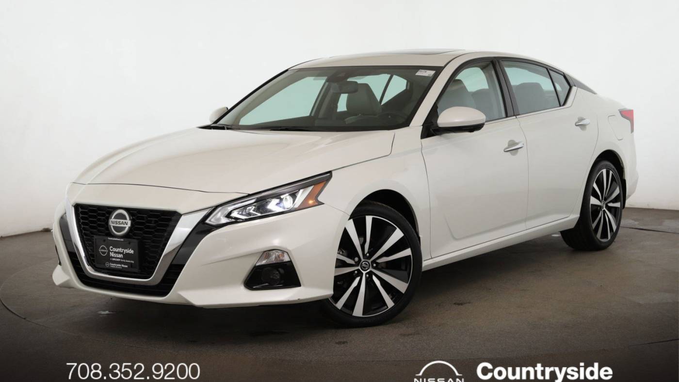 2021 Nissan Altima Platinum — Sedan — 10,573 mi — Countryside, IL
