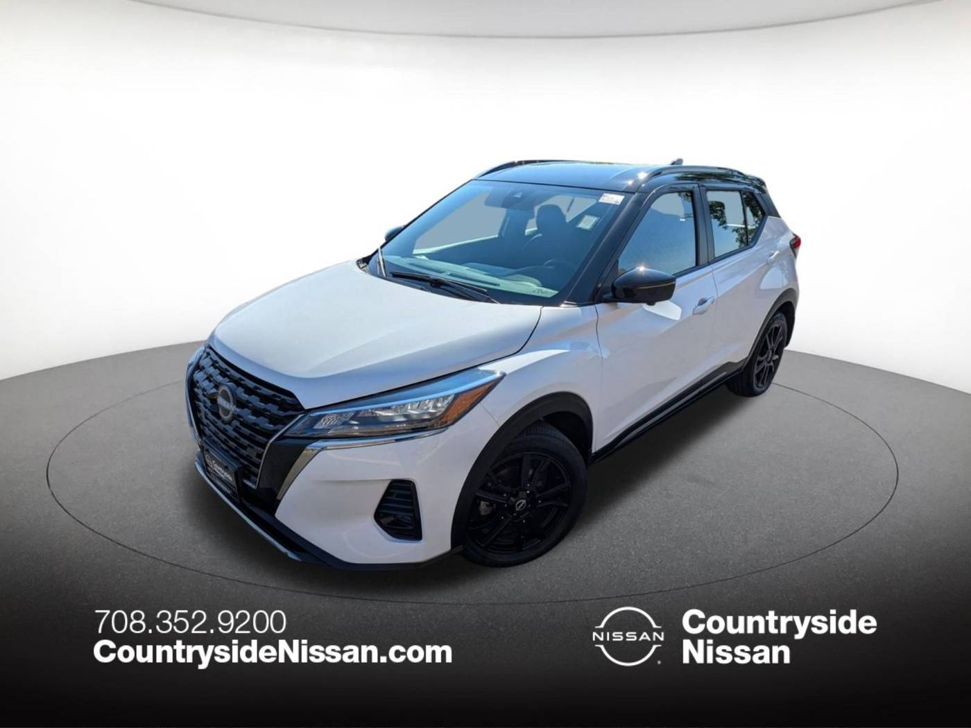 2023 Nissan Kicks SR — SUV — 10,655 mi — Countryside, IL