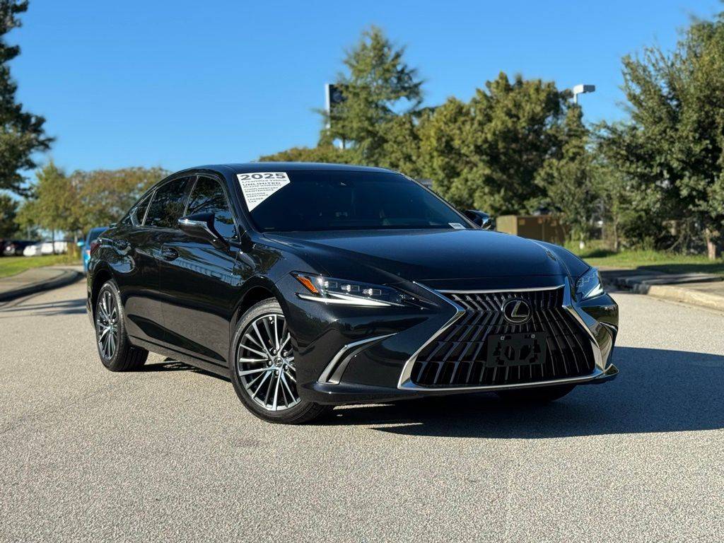 2025 Lexus ES ES 300h — Sedan — 4,216 mi — Columbia, SC