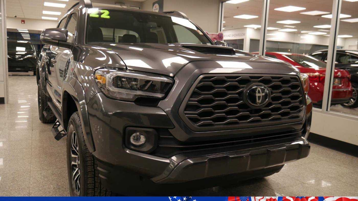 2022 Toyota Tacoma TRD Sport — Pickup Truck — 21,846 mi — Yonkers, NY