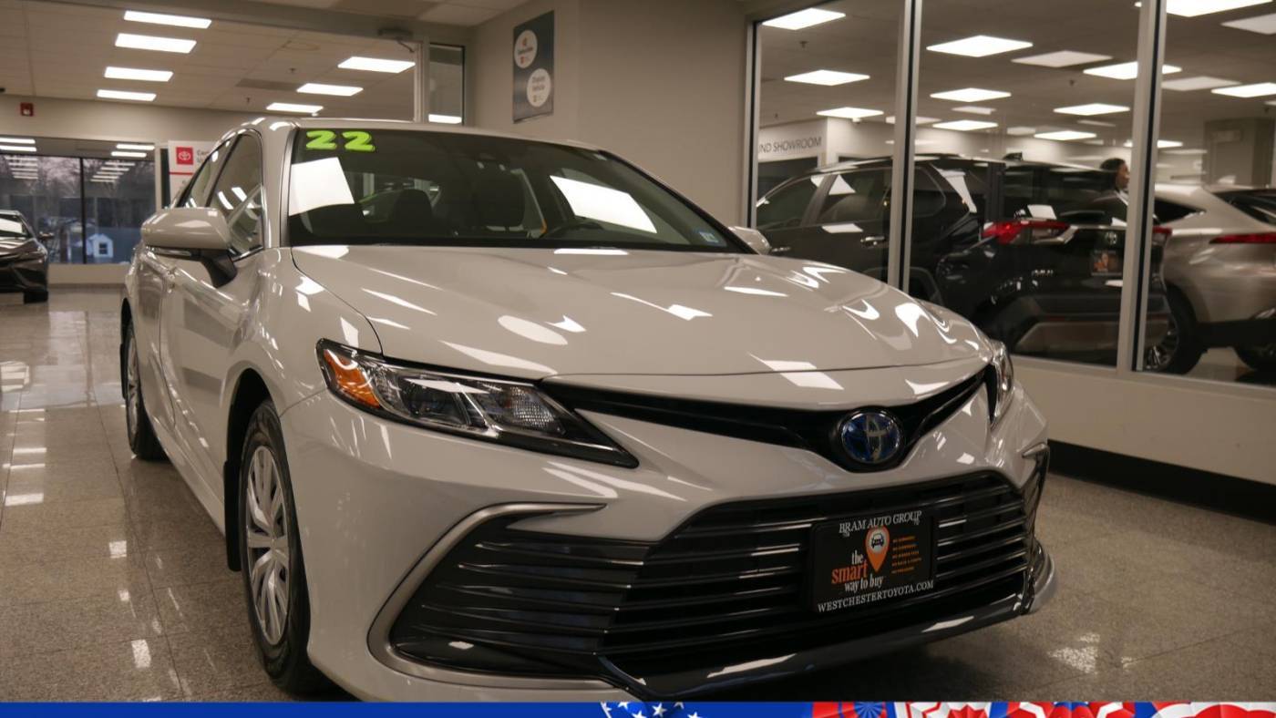 2022 Toyota Camry Hybrid LE — Sedan — 45,454 mi — Yonkers, NY