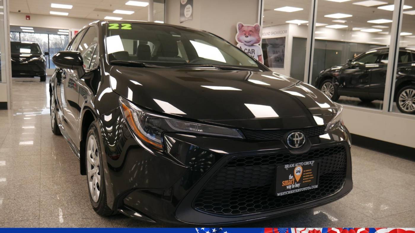 2022 Toyota Corolla LE — Sedan — 25,277 mi — Yonkers, NY