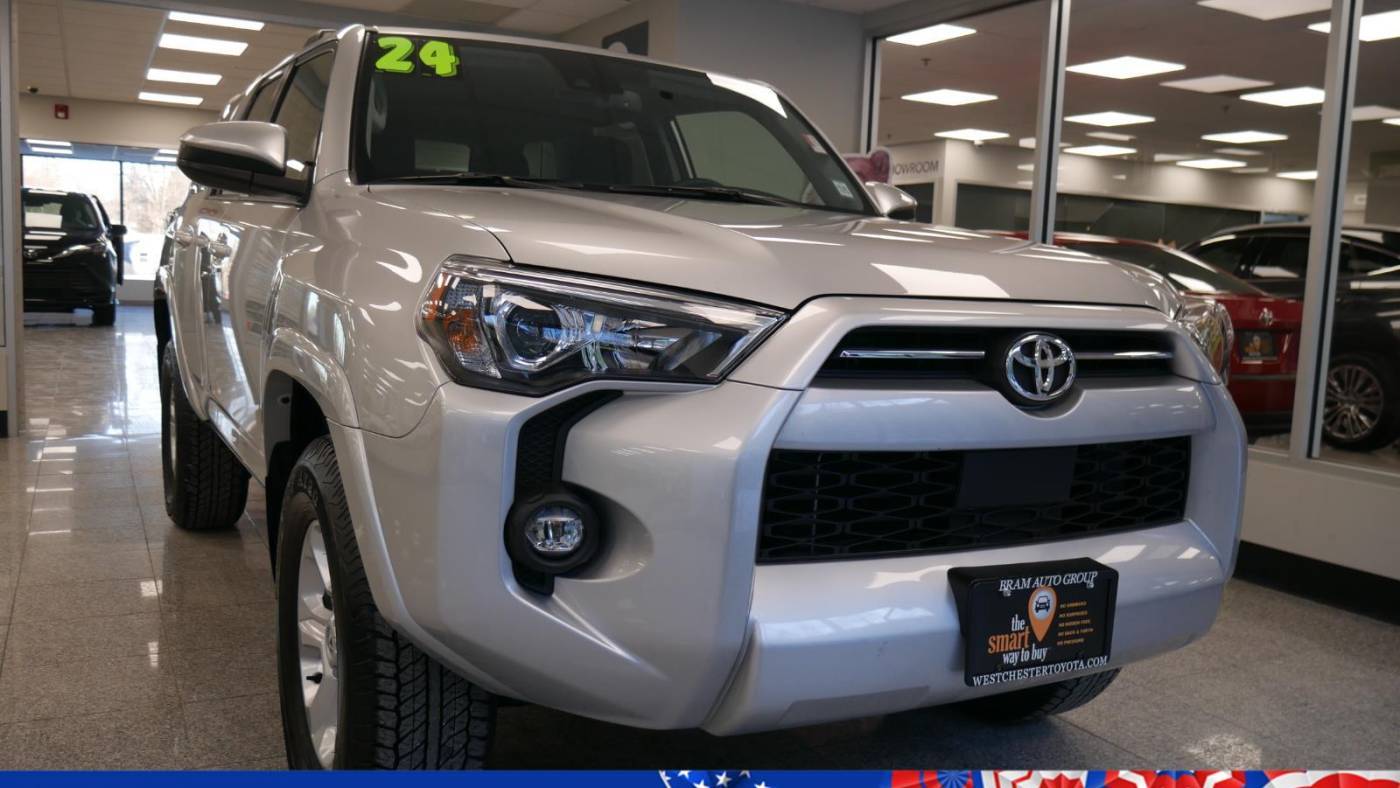 2024 Toyota 4Runner SR5 — SUV — 17,720 mi — Yonkers, NY