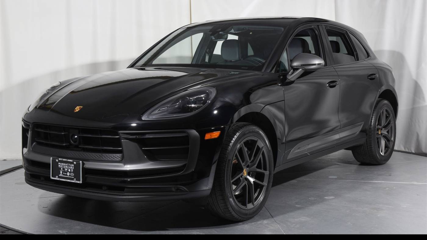 2023 Porsche Macan T — SUV — 14,028 mi — New York, NY