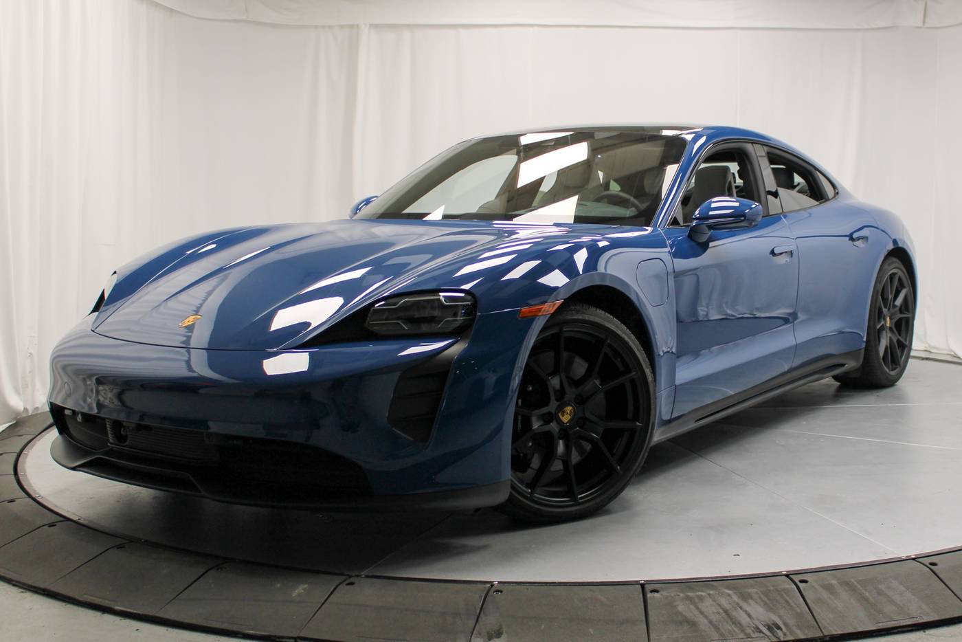 2023 Porsche Taycan GTS — Sedan — 7,936 mi — New York, NY