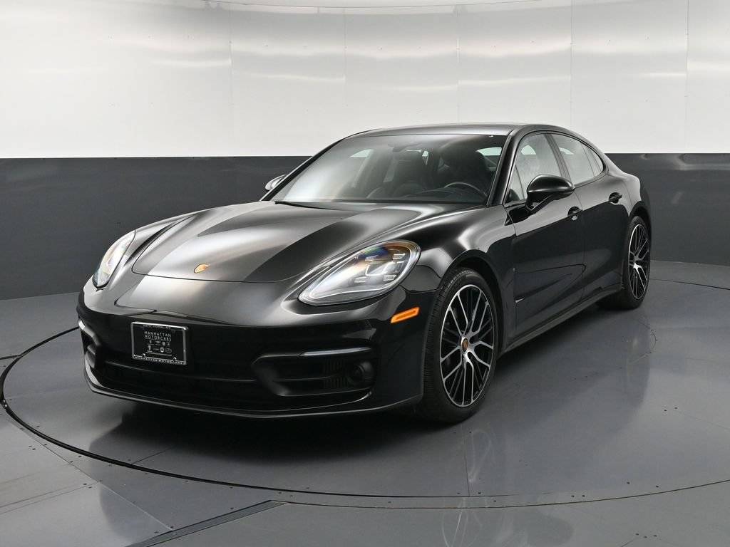2023 Porsche Panamera Platinum Edition