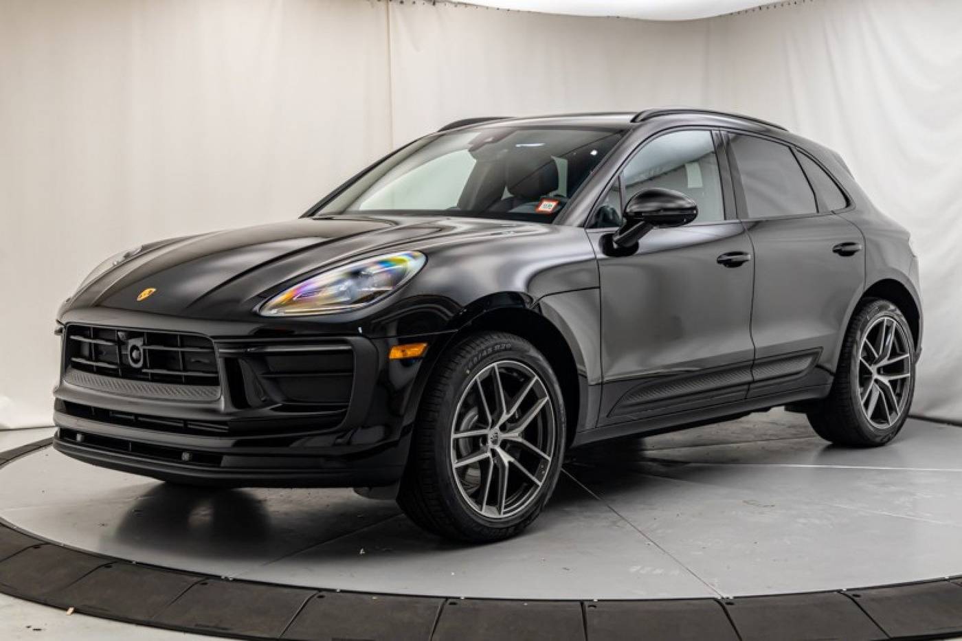 2024 Porsche Macan Standard — SUV — 23 mi — New York, NY