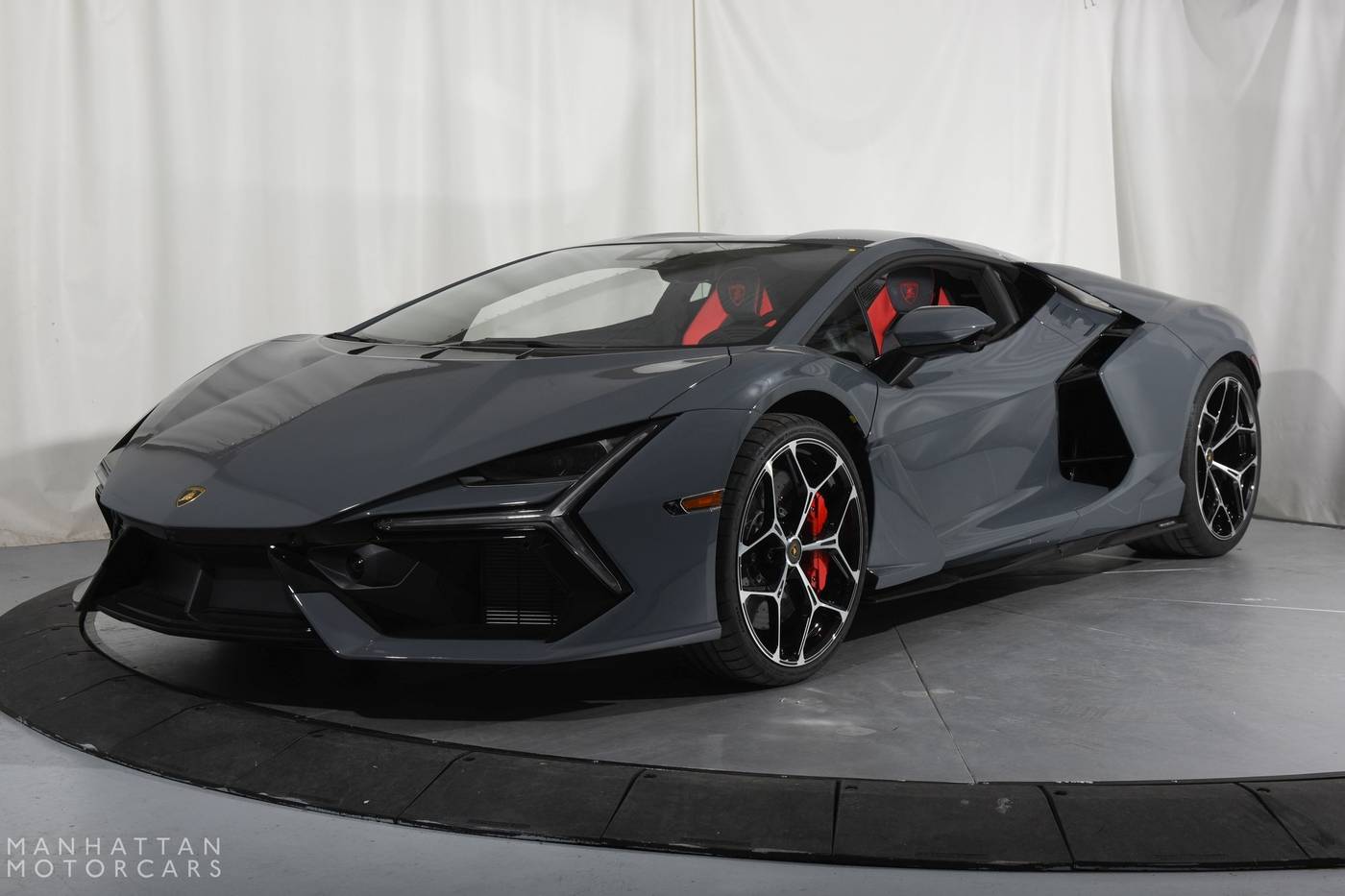 2024 Lamborghini Revuelto