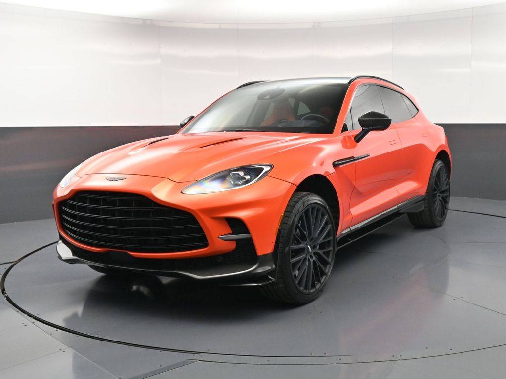 2023 Aston Martin DBX 707