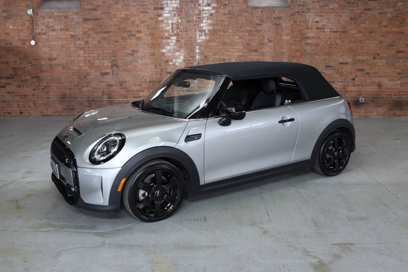 2024 MINI Convertible Cooper S — Convertible — 4,953 mi — New York, NY