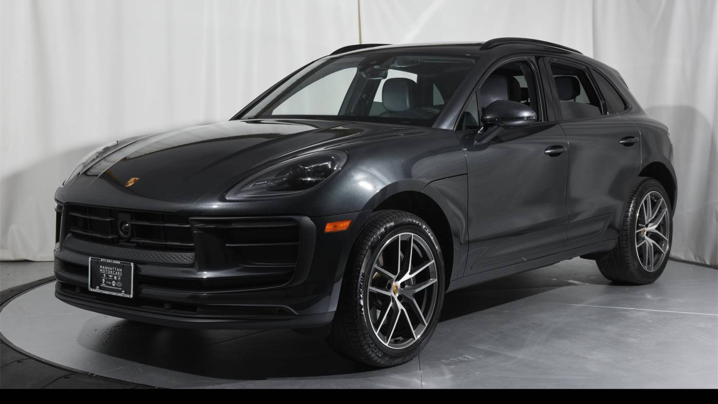 2024 Porsche Macan Standard — SUV — 3,143 mi — New York, NY