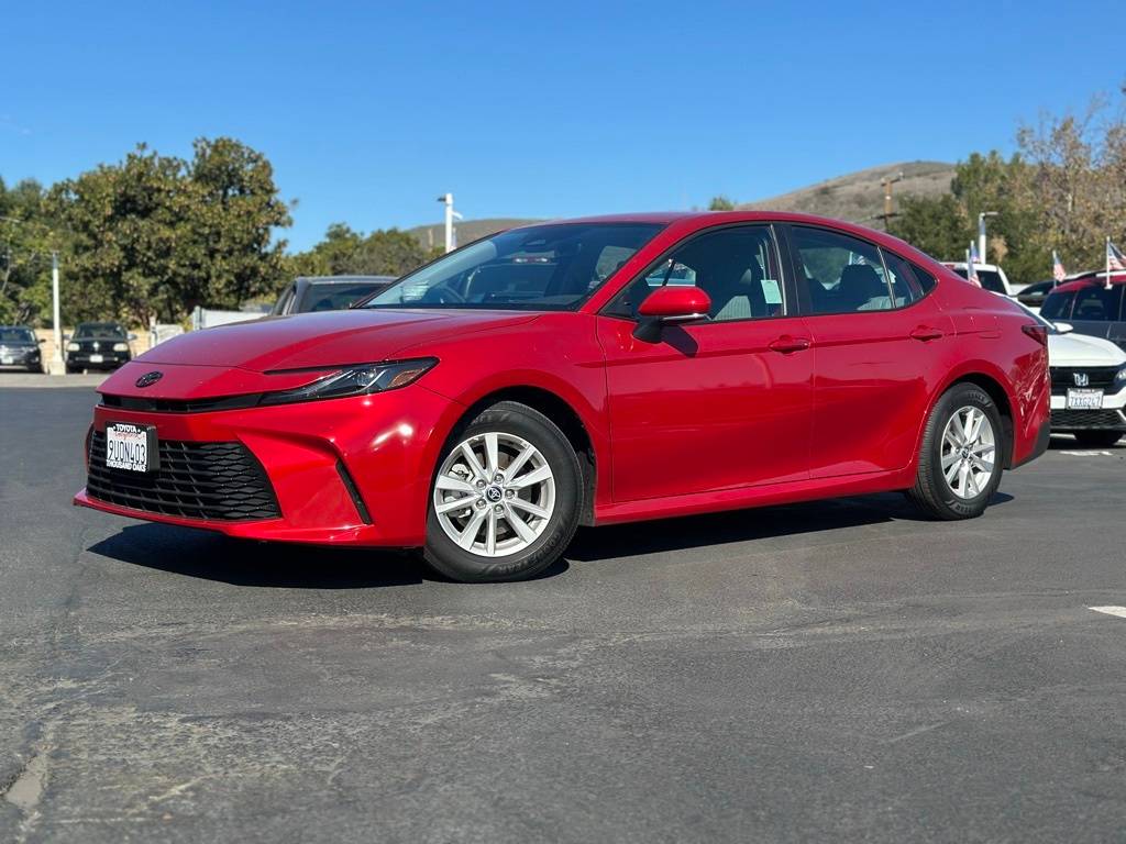 2025 Toyota Camry Hybrid LE — Sedan — 2,393 mi — Thousand Oaks, CA