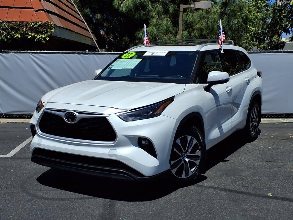2022 Toyota Highlander XLE — SUV — 57,151 mi — Thousand Oaks, CA