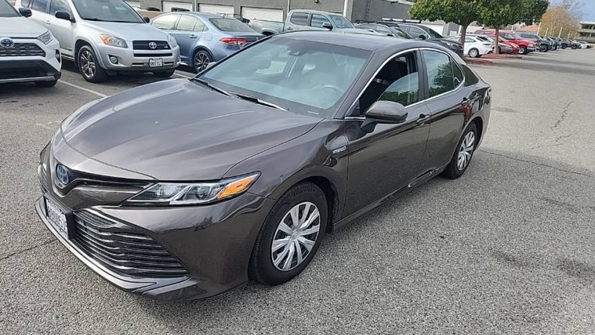 2018 Toyota Camry Hybrid LE — Sedan — 65,863 mi — Thousand Oaks, CA