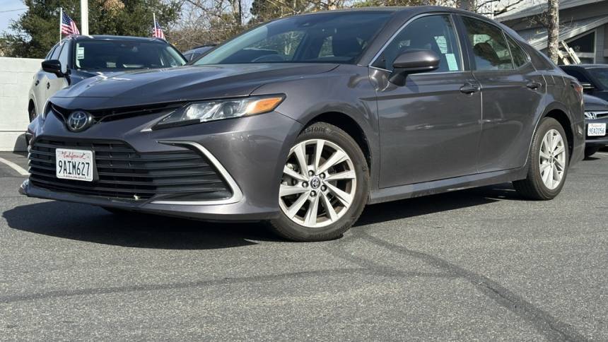 2022 Toyota Camry LE — Sedan — 48,423 mi — Thousand Oaks, CA