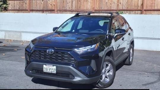 2022 Toyota RAV4 XLE — SUV — 64,161 mi — Thousand Oaks, CA