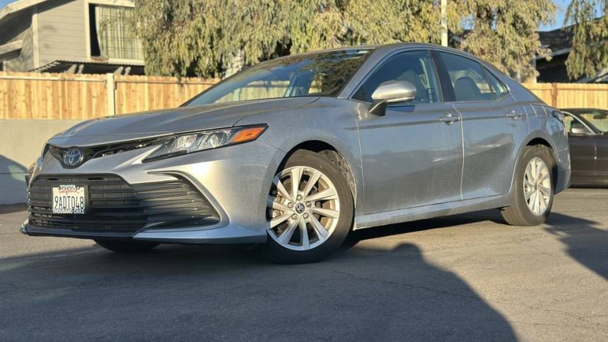2022 Toyota Camry LE — Sedan — 24,249 mi — Thousand Oaks, CA