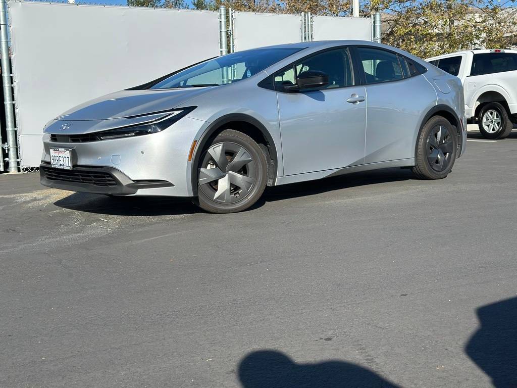 2024 Toyota Prius Limited — Hatchback — 18,331 mi — Thousand Oaks, CA
