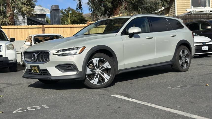 2020 Volvo V60 Cross Country T5 — Wagon — 66,523 mi — Thousand Oaks, CA