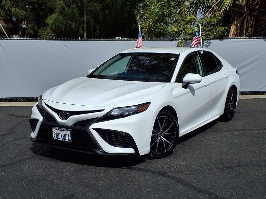 2022 Toyota Camry SE — Sedan — 32,250 mi — Thousand Oaks, CA