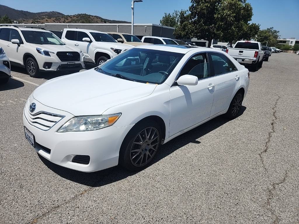 2011 Toyota Camry LE — Sedan — 85,379 mi — Thousand Oaks, CA