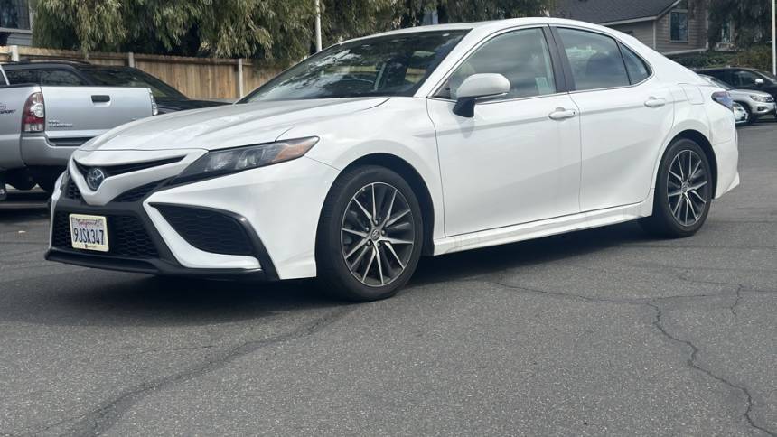 2024 Toyota Camry Hybrid SE — Sedan — 9,954 mi — Thousand Oaks, CA