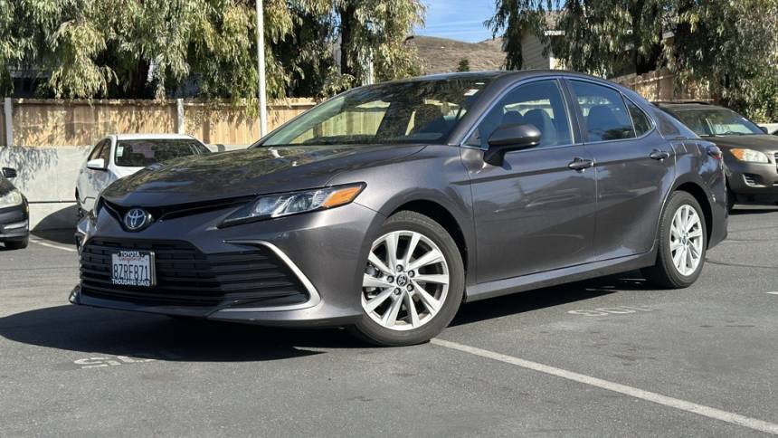 2022 Toyota Camry LE — Sedan — 19,481 mi — Thousand Oaks, CA