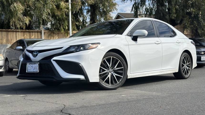 2024 Toyota Camry SE — Sedan — 9,587 mi — Thousand Oaks, CA