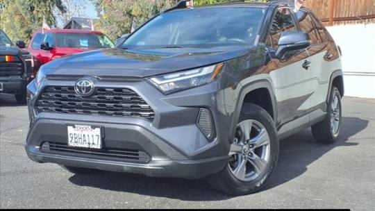 2022 Toyota RAV4 XLE — SUV — 42,362 mi — Thousand Oaks, CA