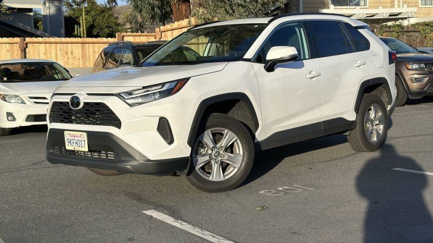2024 Toyota RAV4 XLE — SUV — 12,369 mi — Thousand Oaks, CA