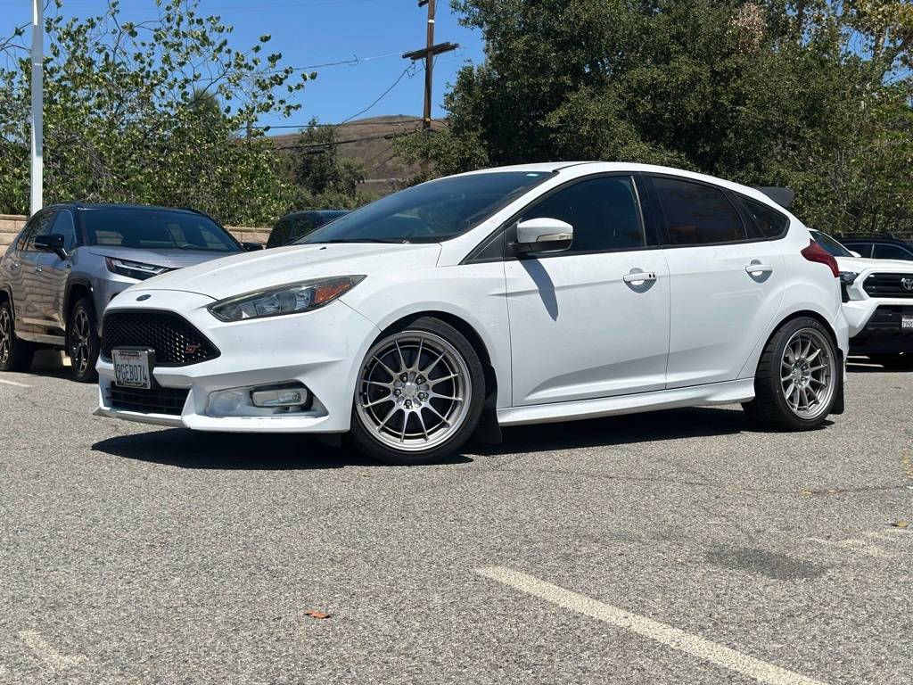 2016 Ford Focus ST — Hatchback — 93,060 mi — Thousand Oaks, CA