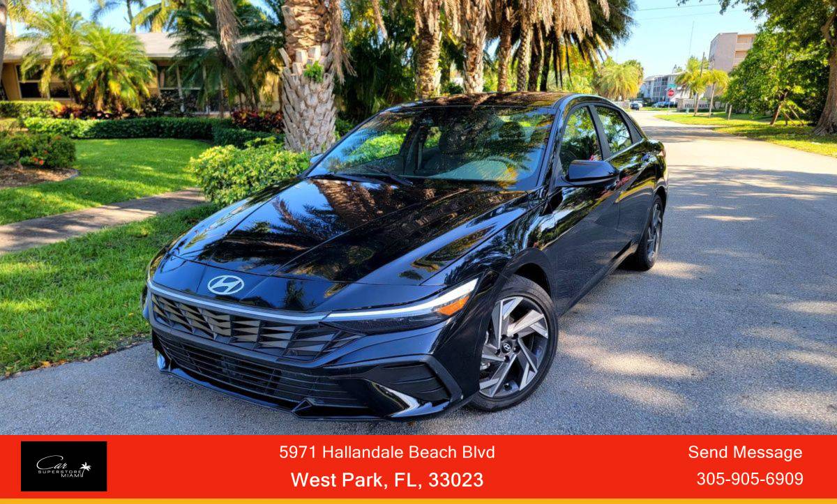 2025 Hyundai Elantra SEL Convenience — Sedan — 1,556 mi — West Park, FL