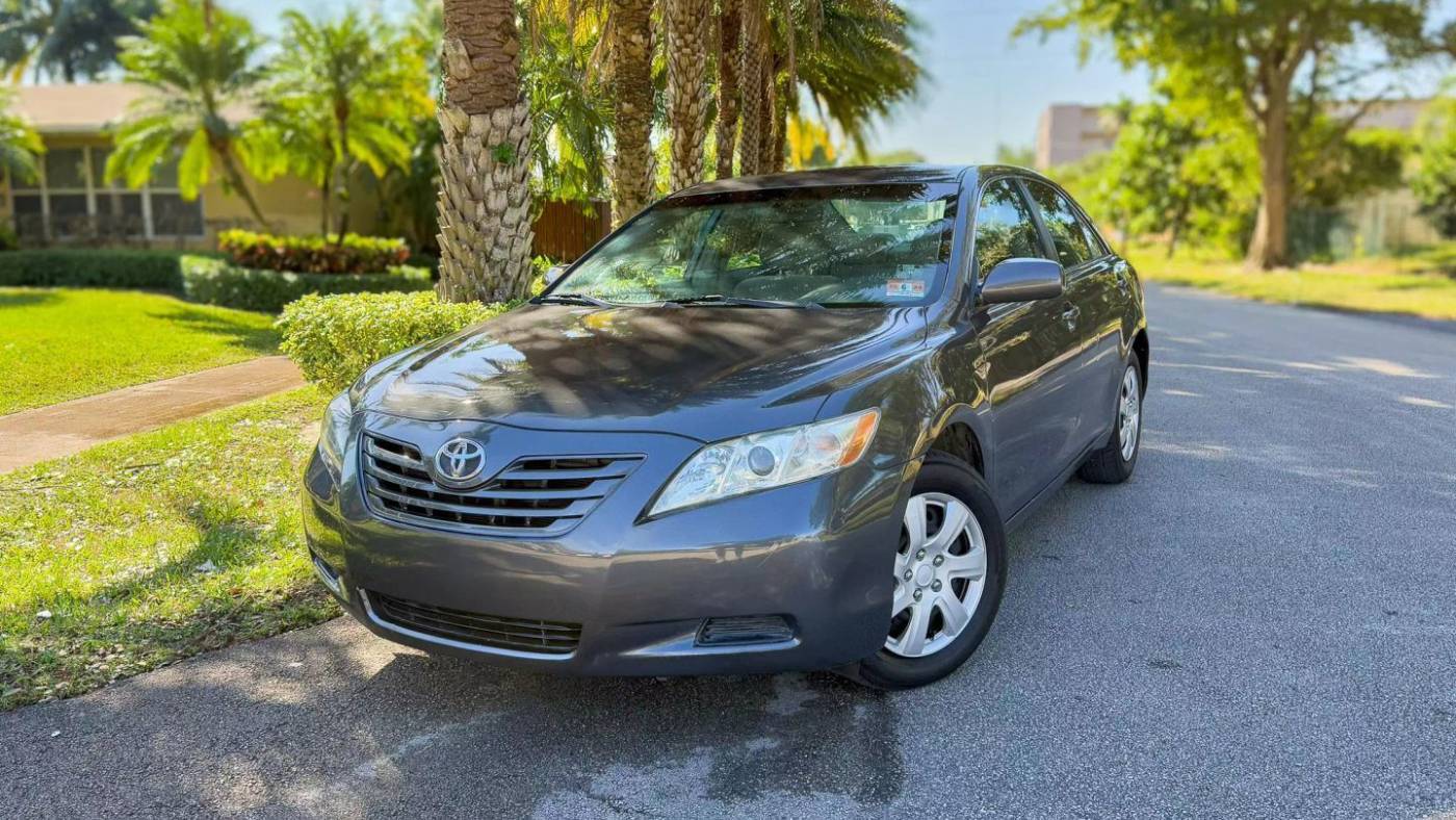2009 Toyota Camry LE — Sedan — 81,294 mi — West Park, FL