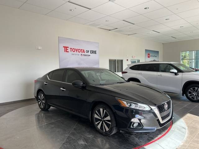 2019 Nissan Altima SV — Sedan — 106,018 mi — Erie, PA