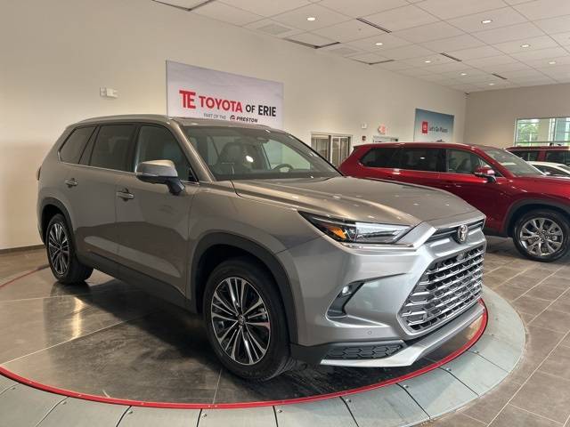 2025 Toyota Grand Highlander Hybrid MAX Platinum — SUV — 6,099 mi — Erie, PA