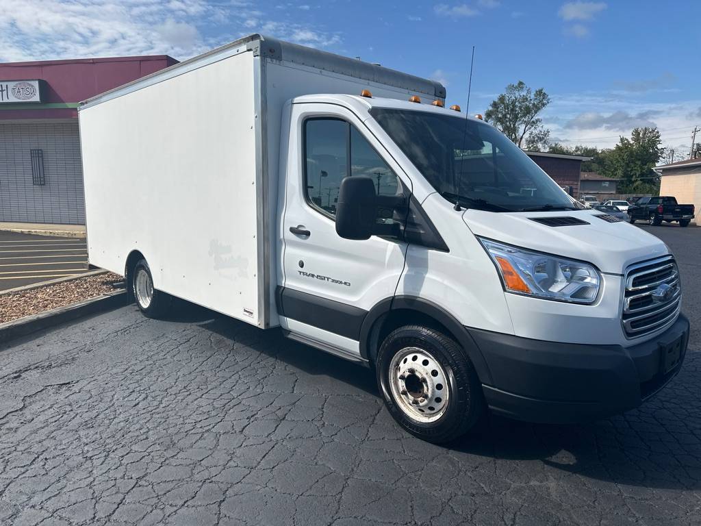 2019 Ford Transit Cutaway T-350 — Chassis Cab Truck — 150,404 mi — FairView Heights, IL
