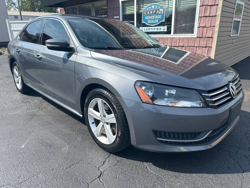 2014 Volkswagen Passat SE — Sedan — 107,551 mi — FairView Heights, IL