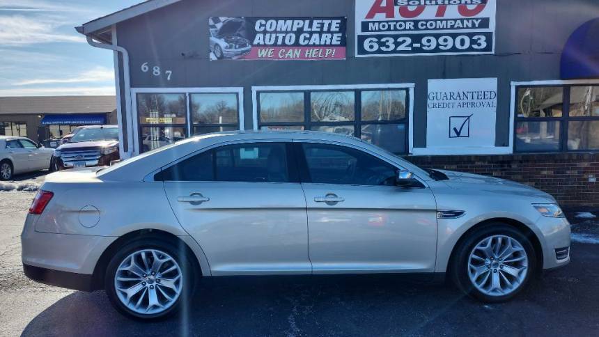 2018 Ford Taurus Limited — Sedan — 77,170 mi — FairView Heights, IL
