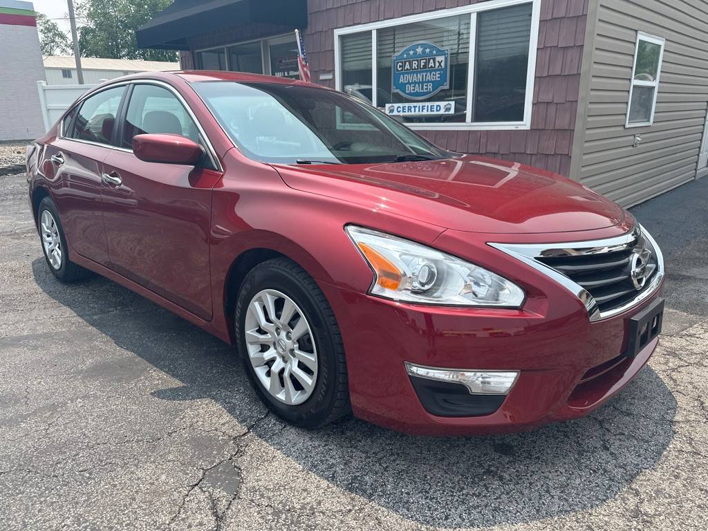 2015 Nissan Altima 2.5 S — Sedan — 117,259 mi — FairView Heights, IL