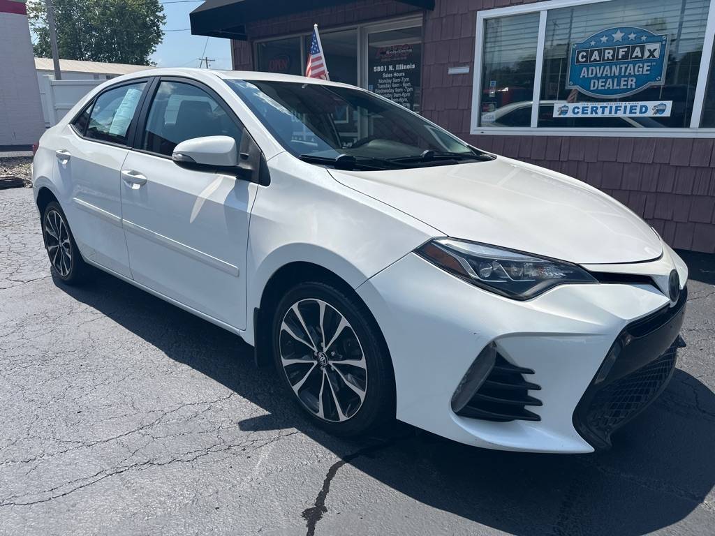2017 Toyota Corolla SE — Sedan — 121,767 mi — FairView Heights, IL