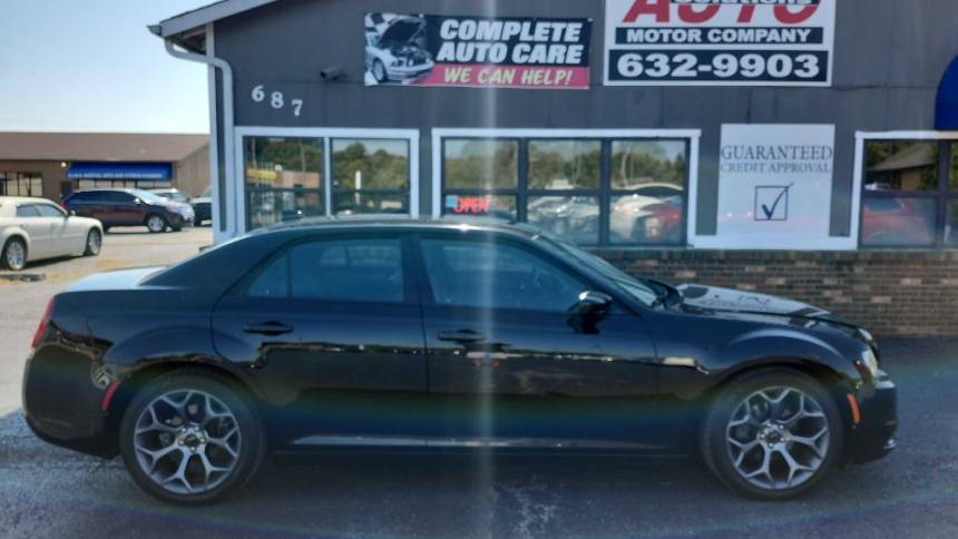 2017 Chrysler 300 S — Sedan — 115,625 mi — FairView Heights, IL